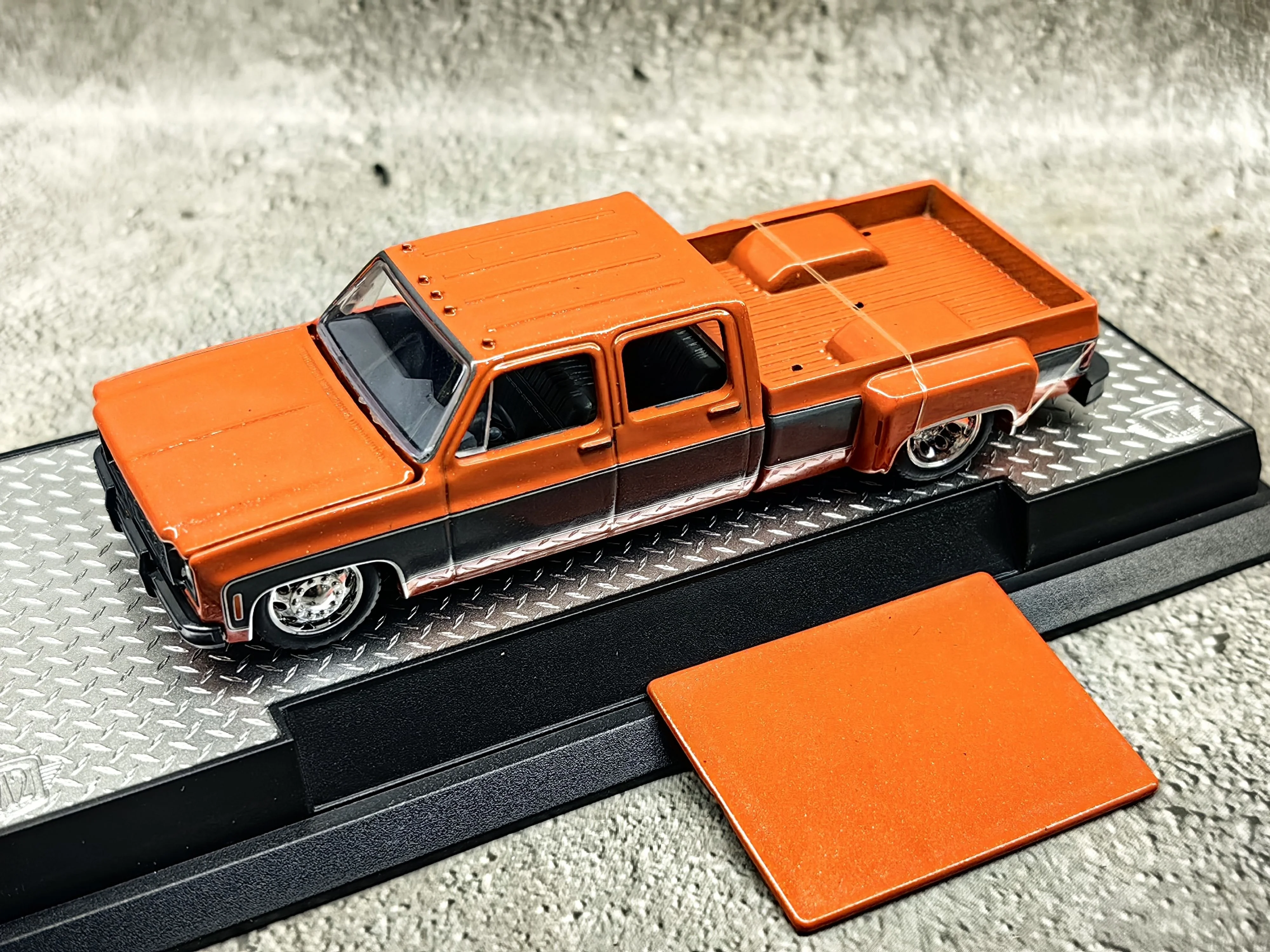 

M2 1/64 Station Wagon Classic 1973 Low Party Racing Pickup Special Edition Коллекция Модель автомобиля из сплава