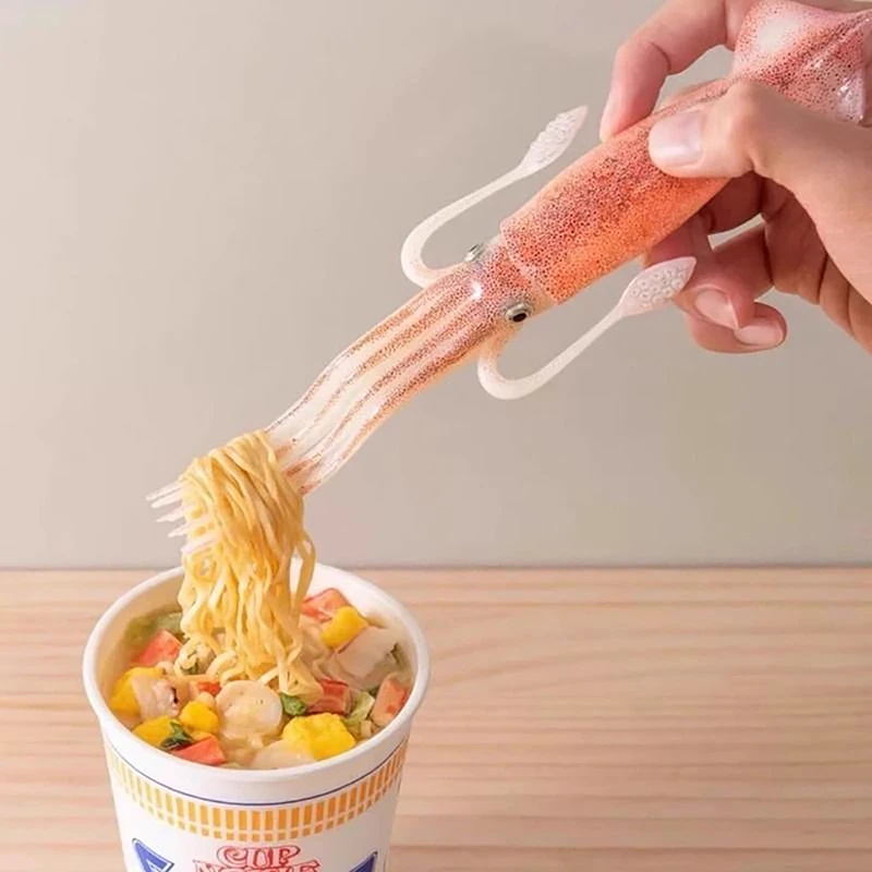 1/2PCS Funny Squid Cuttlefish Fork Fruit Cup Noodle Tableware Fork Instant Noodle Forks Bento Lunches Forks Food Pick Toothpick