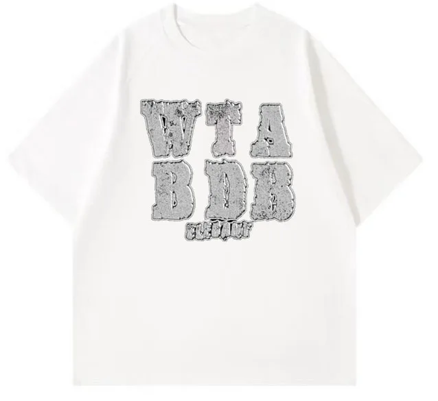 تي شيرت WTAP BDB مصنوع من الحجر الأبيض المتشقق على الطراز الصناعي القديم مطبوع عليه ملابس الشارع للرجال والنساء من القطن