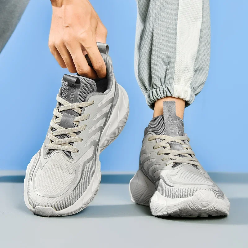 

New Soft Soled Outdoor Running Shoes for Autumn Men Breathable Sports Shoe Thick Soled Student Sports Shoes Campus Running Shoes