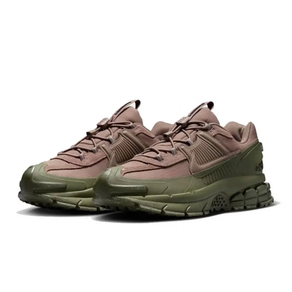

Мужские кроссовки Nike ZOOM VOMERO ROAM: спортивные, удобные, прочные, легкие и с амортизацией - FV2295-201