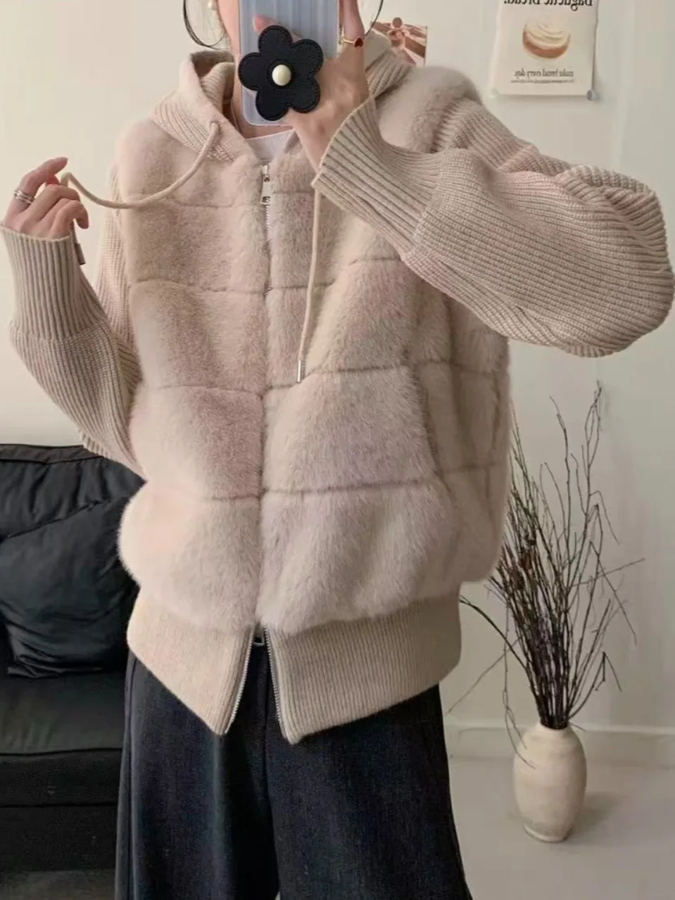 Korean Style Winter Short Coat Women's Fashion Fake Two-Piece Knitted Suede Zipper Splicing Hat Luxury Sensation Cardigan