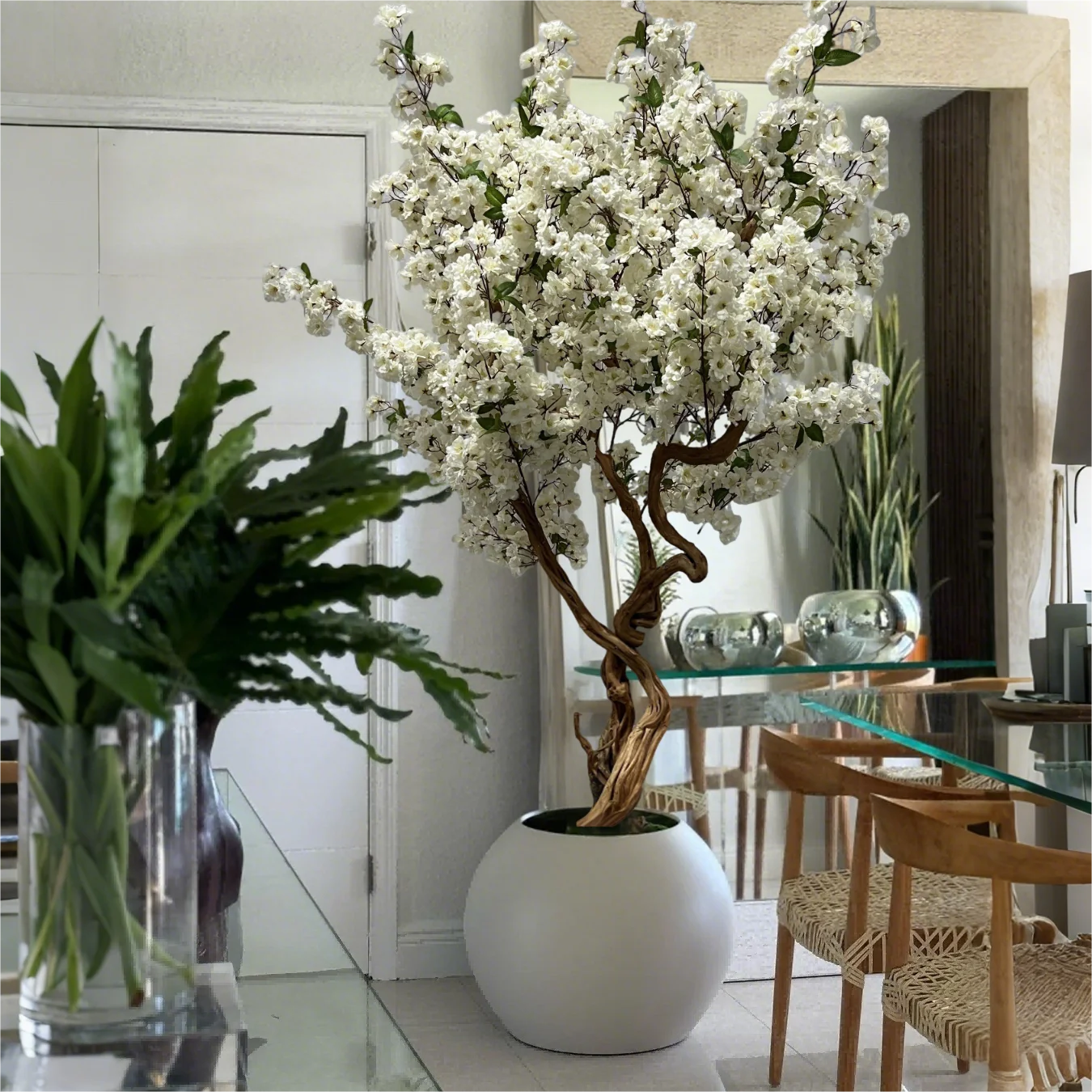 

Custom Fake White Sakura Cherry Blossom Bonsai Flower Tree Artificial Pink White Cherry Blossom Tree for Hotel Indoor Decoration