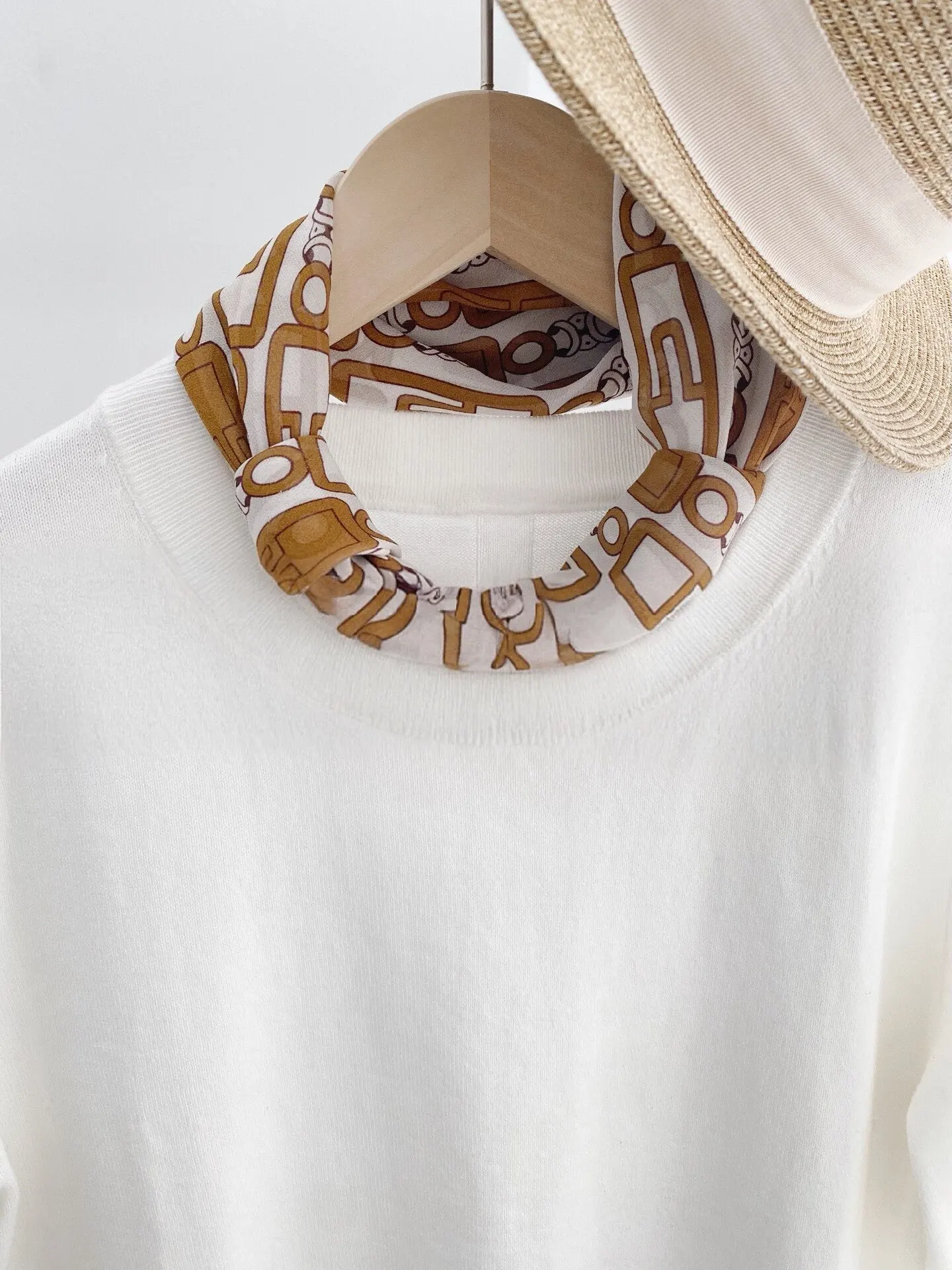 100-silk-chiffon-scarf-lightweight-neck-protection-summer-essential-versatile-simple-style-square-scarf-for-women