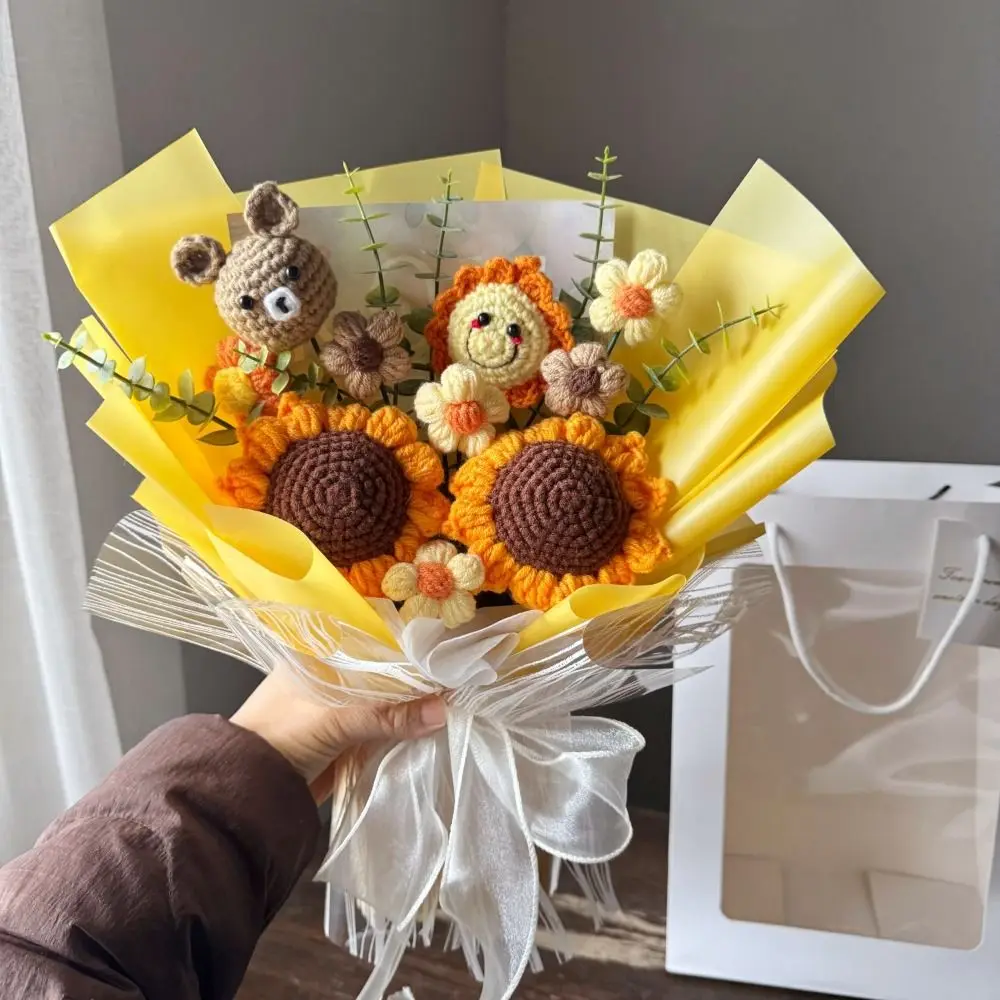 

Finished Cute Bear Flower Bouquet Woven Simulation Crochet Bouquet Artificial Flowers