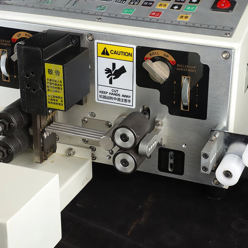 Four-wire with twist computer wire stripping machine, automatic wire cutting machine, automatic wire opening machine