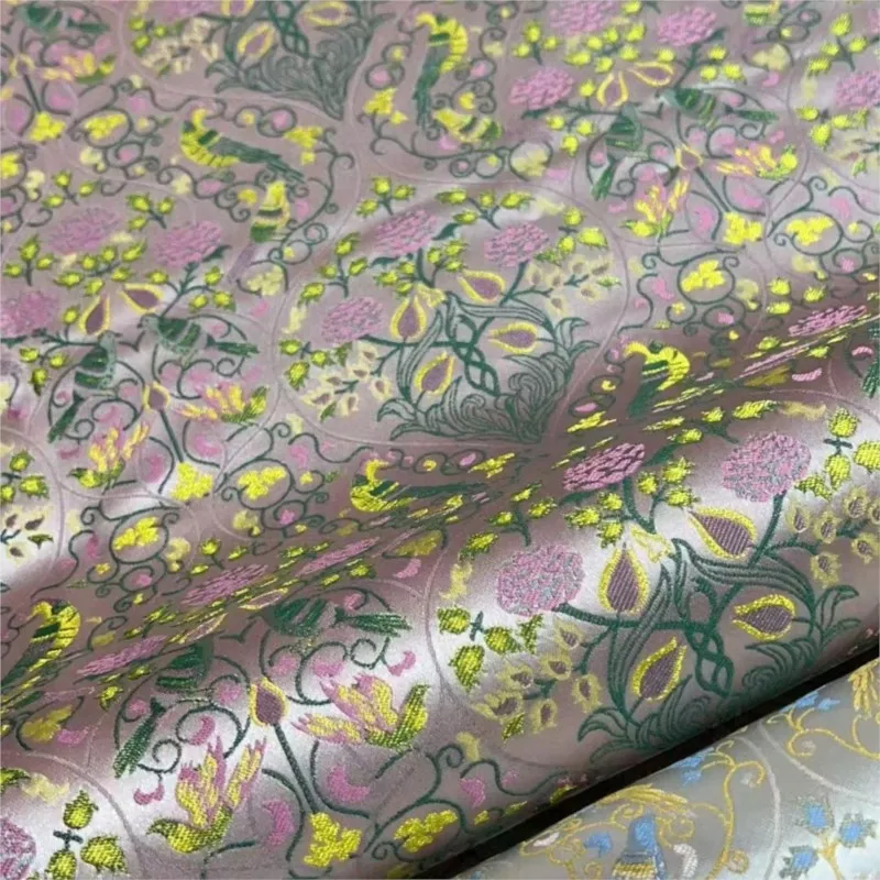 

The traditional Chinese-style upper garment Good News cheongsam is made of all-silk dyed high-precision brocade silk fabric