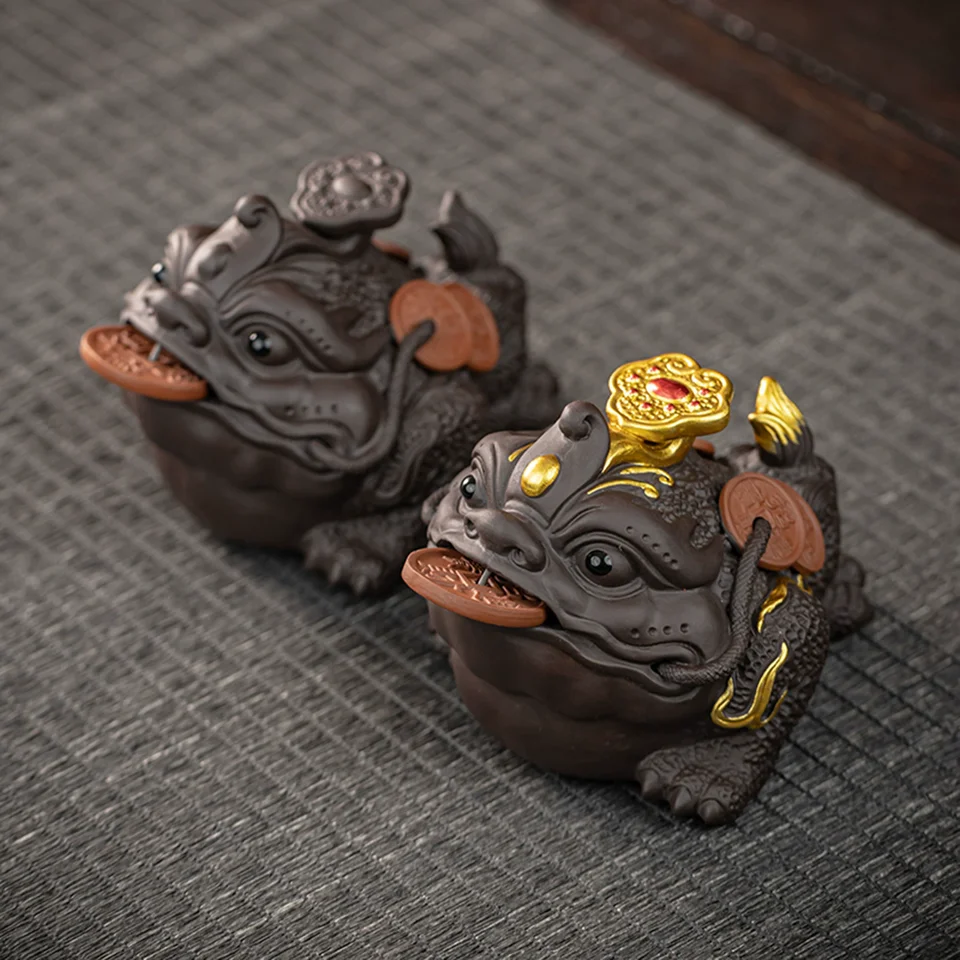 Fortune Golden Frog Tea Pet, High-End Yixing Zisha Clay Raiseable Money Figurine for Wealth & Prosperity, Tea Table De