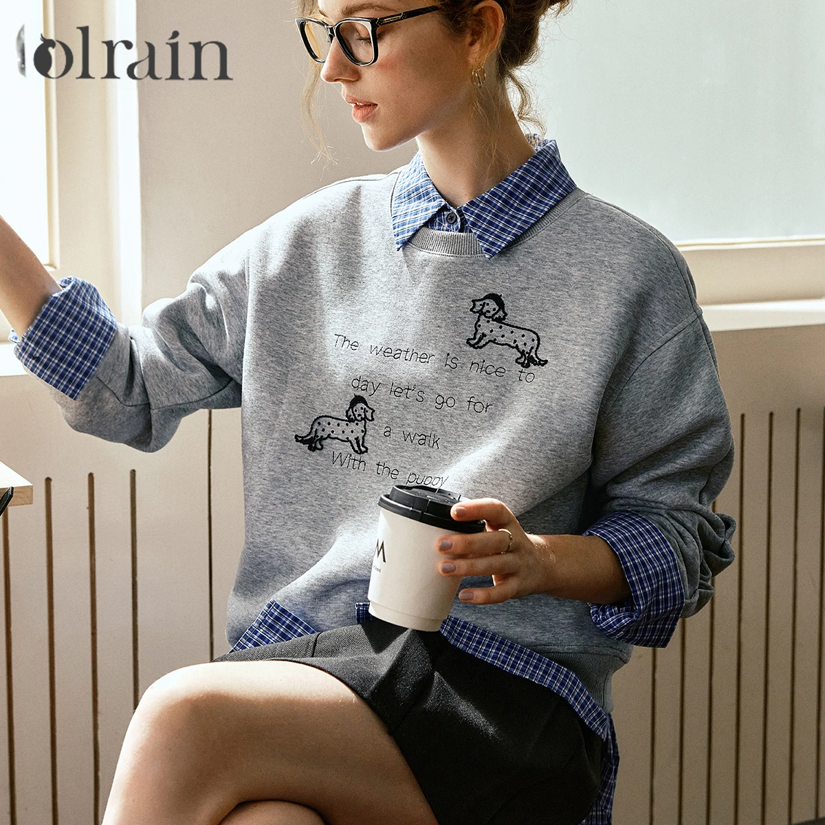 

OLrain Women's Casual Pullover Sweatshirts 2025 Autumn O-neck Embroidery Knit Pullovers American-style Female Tops O57QR000928