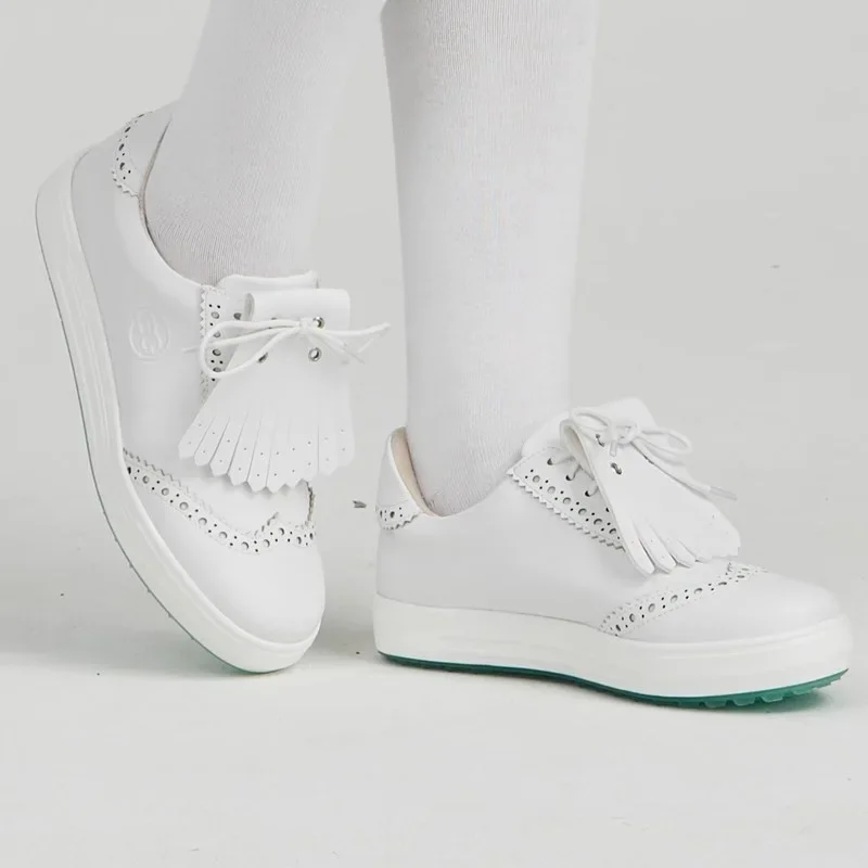 Blktee-Sapatos de golfe impermeáveis respiráveis para mulheres, couro PU, tênis antiderrapante, estilo britânico, borla, elegante, senhoras, meninas