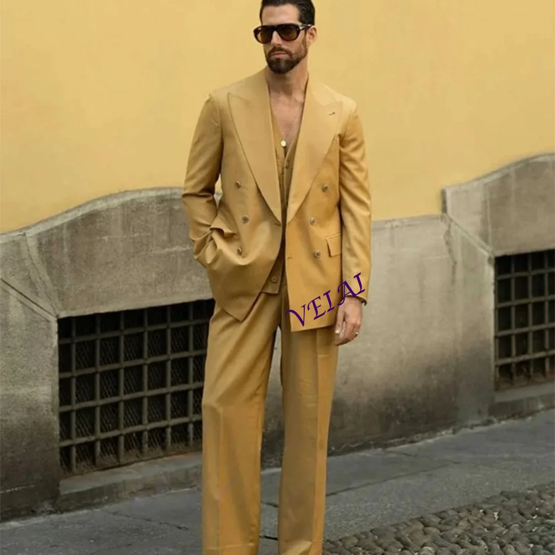 

Formal Khaki Men Suits 2 Piece Peak Lapel Blazer Double Breasted Slim fit High Quality Business Formal Wedding Tuxedo Customized