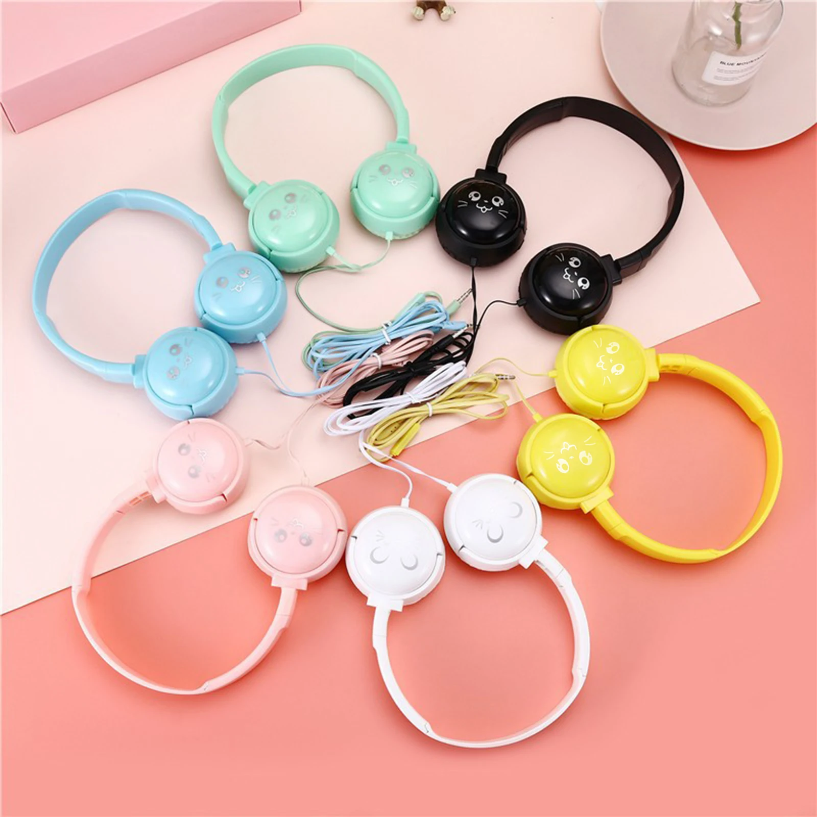3.5mm Wired Headset Wired Over-ear Headphones Portable Music Earphones High Quality for Kids MP4 MP3 Smartphones Laptop
