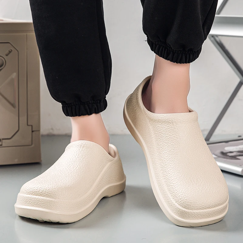 Men Chef Shoes Summer Beach Slippers Water-proof Oil-proof Kitchen Shoes Men Non-slip Garden Clogs Hotel Work Shoe EVA Sandals