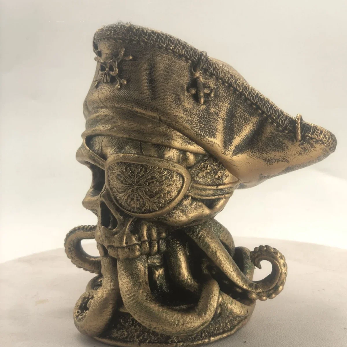 Vintage Octopus Pirate Skull Statue Davy Jones Captain Figurine Resin Art Ornament Home Interior Desktop Decoration Accessories