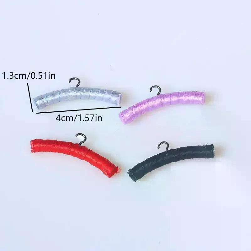 4 Stuks 1/12 Poppenhuis Simulatie Mini Kleerhangerset Poppenhuis Meubels Decoratie Micro Scène Foto Props Fantasiespel Speelgoed