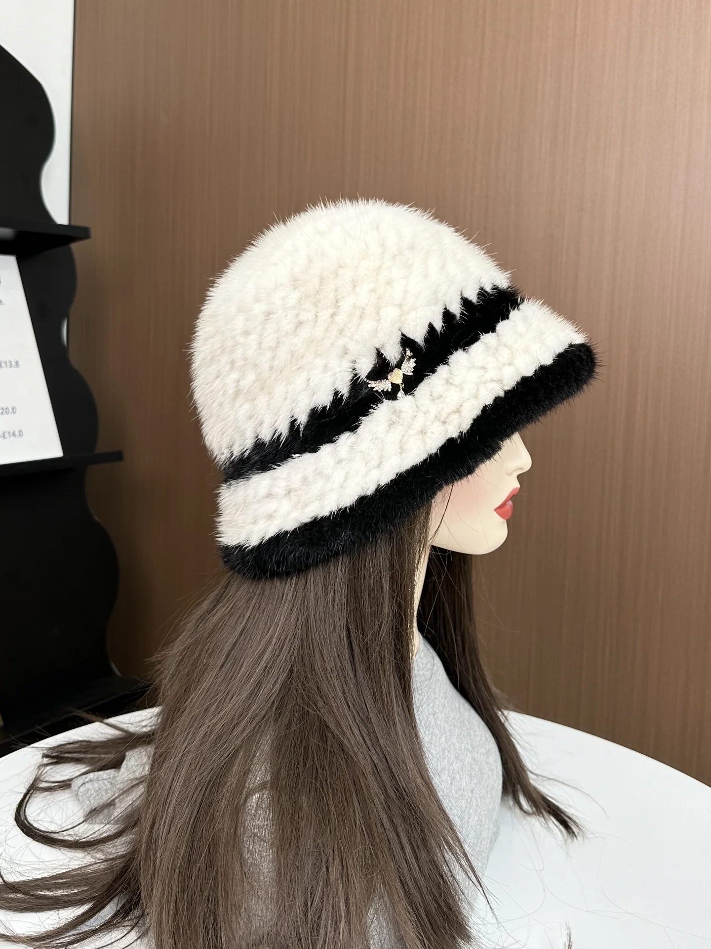 Ladies' Real Mink Fur Hat Elegant Winter Warm Ear Protection Fisherman Cap Chic Style Gift Bucket Hat
