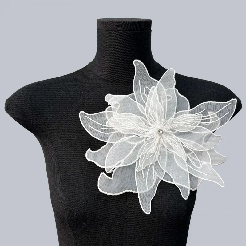 Fashion new stainless steel handmade three-dimensional embroidery large flower wedding corsage versatile temperament jewelry