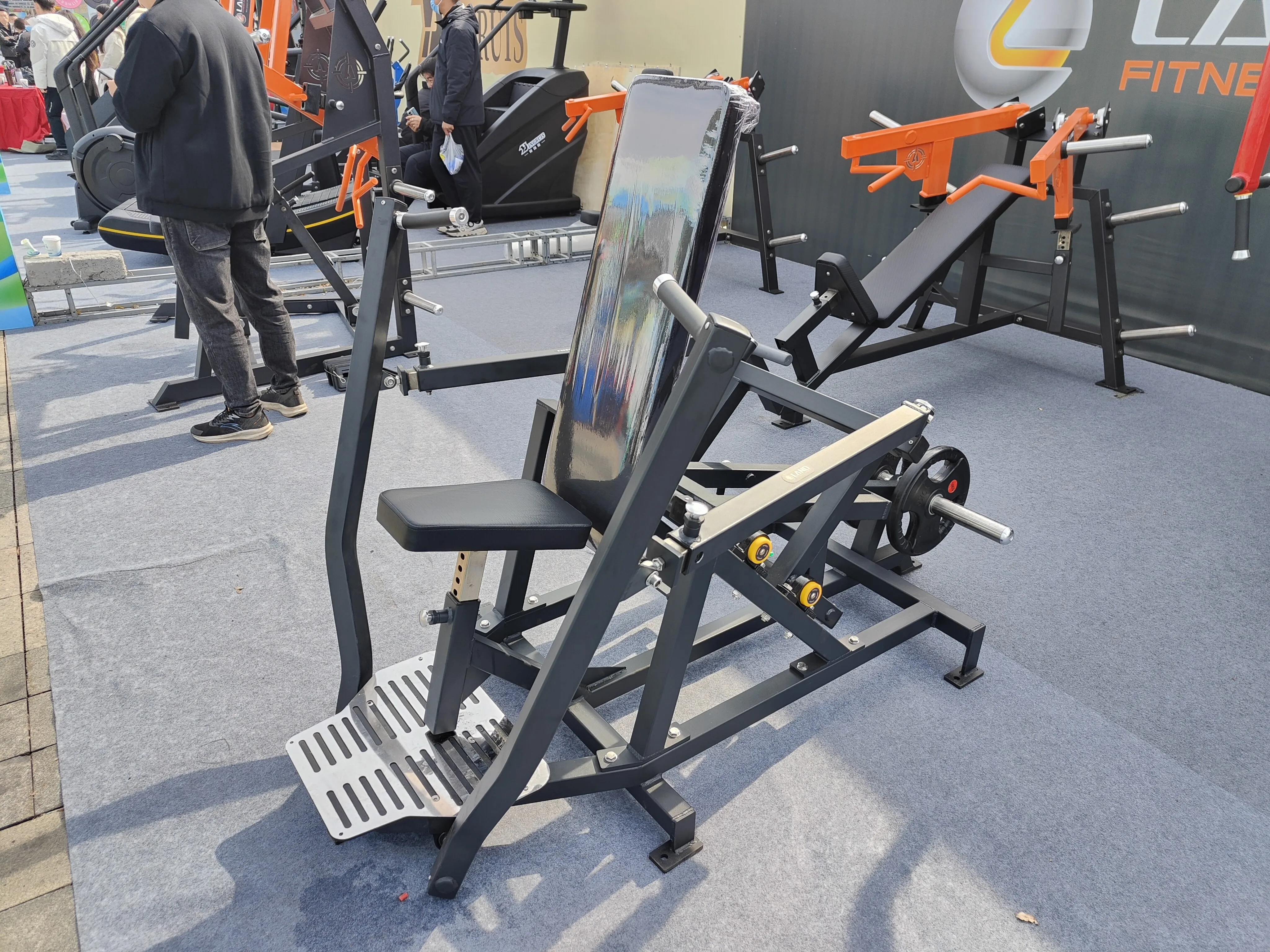 اللياقة البدنية عالية الجودة المنحدر يجلس الصدر الصحافة التجارية باستخدام آلة التدريب آلة اللياقة البدنية FS-002