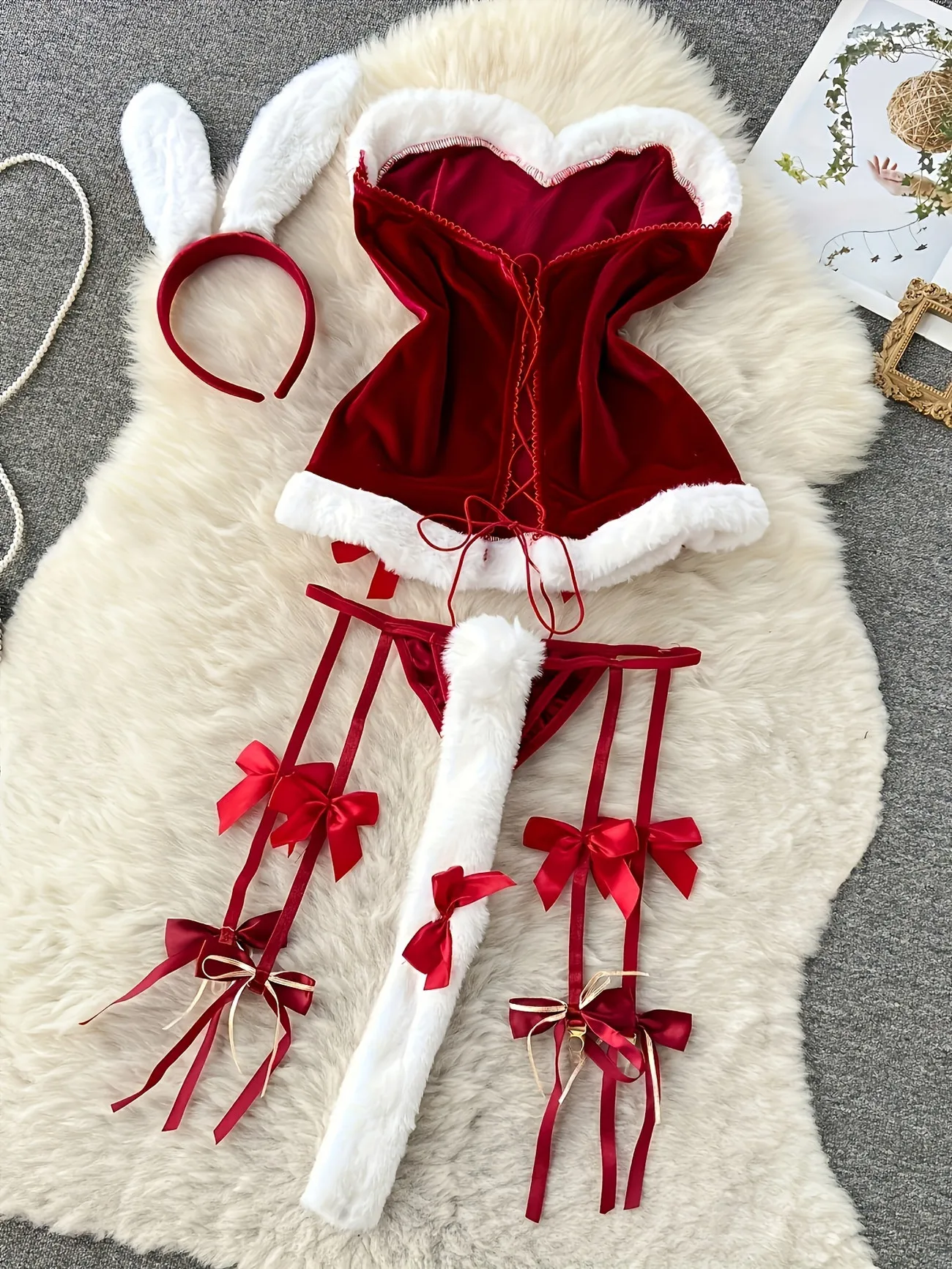 セクシーな赤いベルベットバニーランジェリーセット、女性用クリ - Christmas Stocking Hanging のレビューと価格