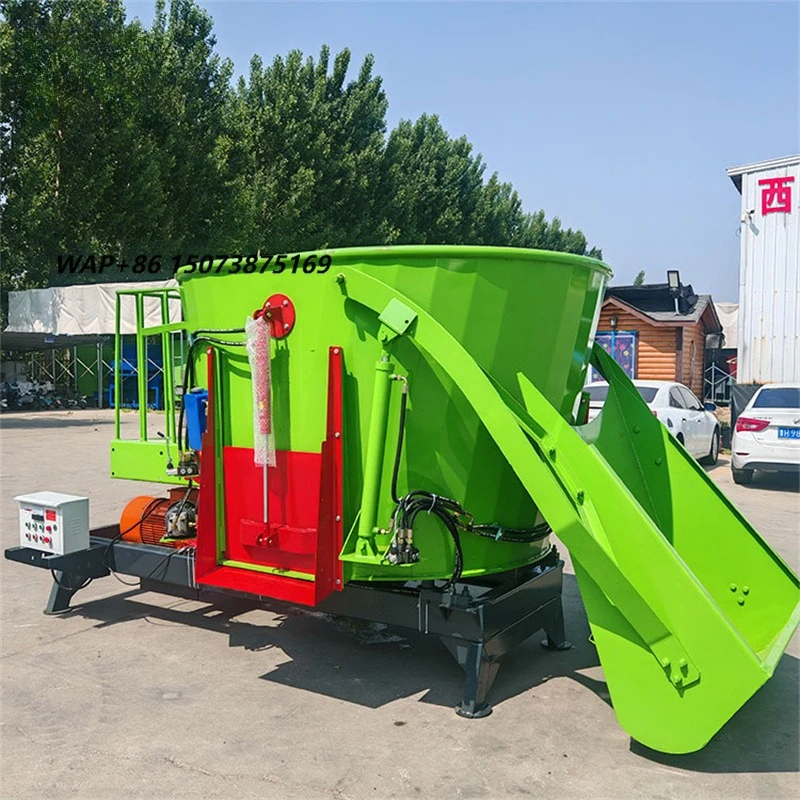 Farm Machine TMR Mixer Livestock Cattle Feeder Vertical Diet Mixer Feeder Automatic Mixing Feeder