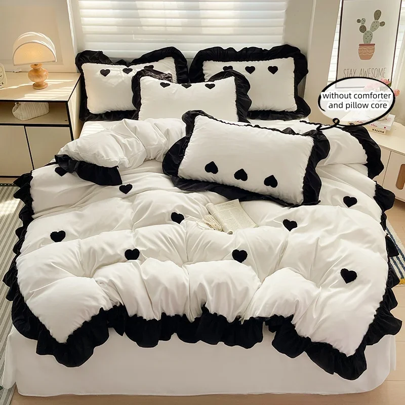 3 Piece Sheet Set  Black heart embroidery duvet cover Set ， comfortable Bedding Set Bedspread for All Season