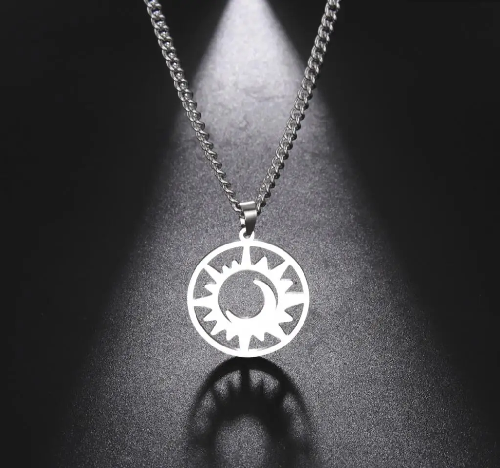 1PC New Stainless Steel Sun Totem And Moon Necklace For Women Fashionable Exquisite Summer Must-Have Party  Jewelry F1359