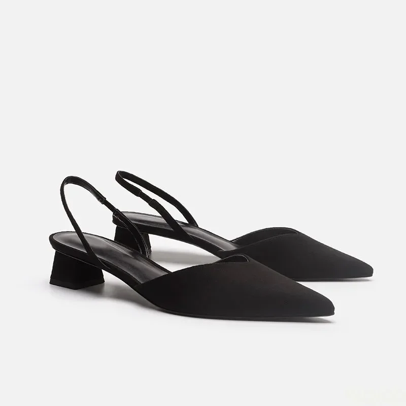 Baotou Sandalen für Damen, 2023, neuer Sommer, einfache spitze Sandalen mit quadratischem Absatz, Damen-High-Heel-Riemen, modische Damen-Einzelschuhe