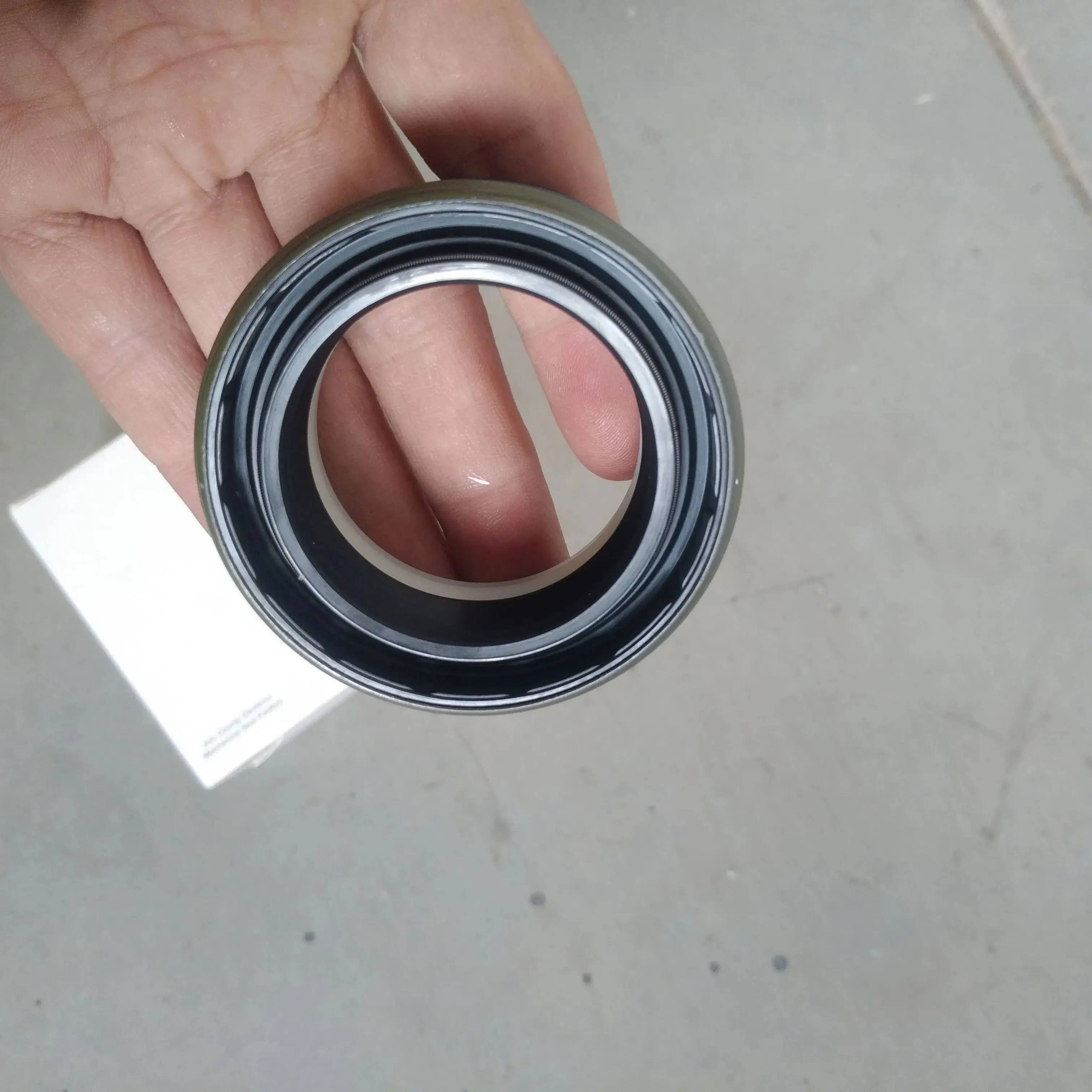 DMHUI brand Tractors differential shaft seal  OEM 12018030B COMBI 45X65X25 or 45*65*25 NBR rubber for  TS 16949