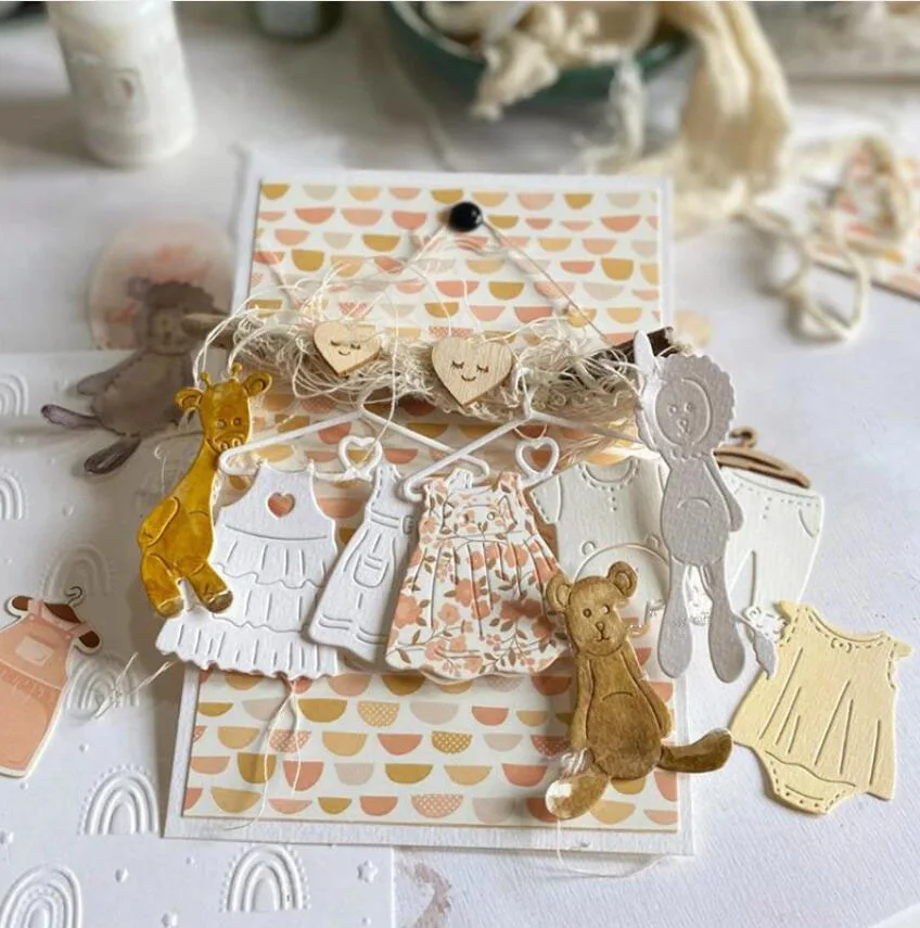 

Baby Clothes Metal Cutting Dies Die Cut Mold Decoration Scrapbooking Card Craft Knife Mould Blade Punch Stencils 1PCS