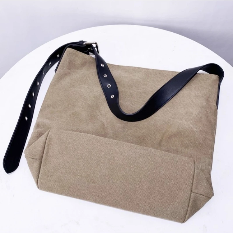 

Large Capacity Canvas Bucket Tote Bag 2025 Autumn Casual Design Women's Handbag Purse Daily Work Commuting Single-shoulder Bag