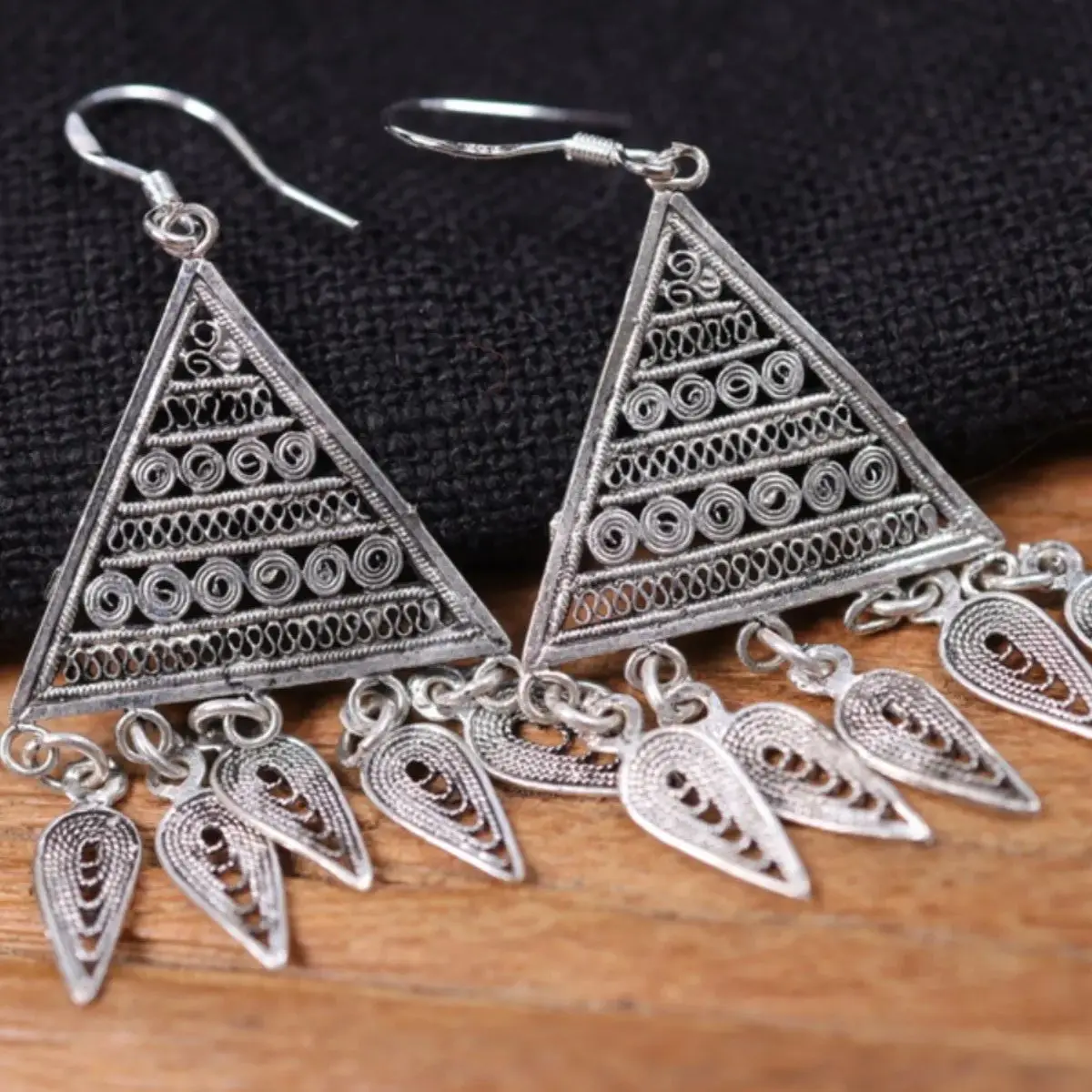 

Ethnic style Tibetan women's tassel exquisite silver earrings for ancient craftsmanship