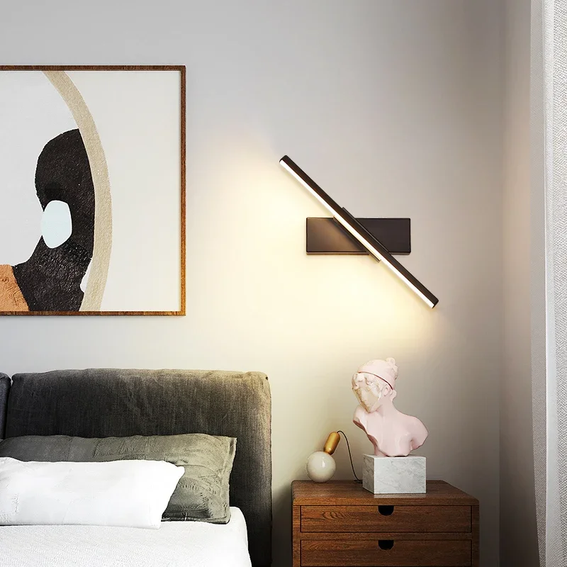 Lámpara de pared para mesita de noche, luz led giratoria creativa simple y moderna para dormitorio, sala de estar y estudio