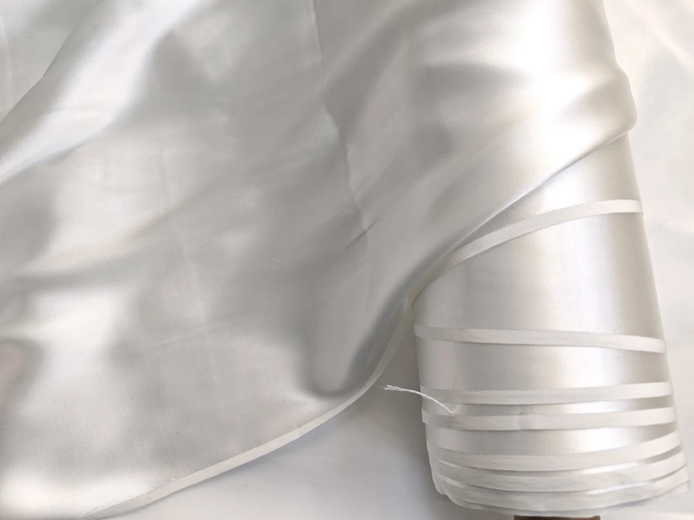 

50cmX140cm 24 Momme Heavy Weight Silk Cotton Charmeuse In Natural White For Evening Gown