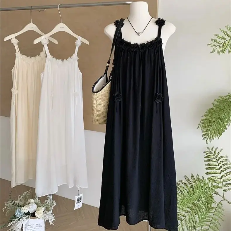 

Three-dimensional flower suspender dress for women in summer vacation style lazy casual pleated loose big sling skirt