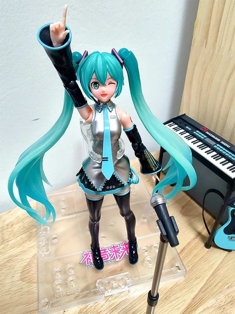 

15 см Hatsune Miku Miracle Edition собранный электронный орган гитара микрофон фигурка аниме игрушка для девочек и мальчиков Рождественский подарок