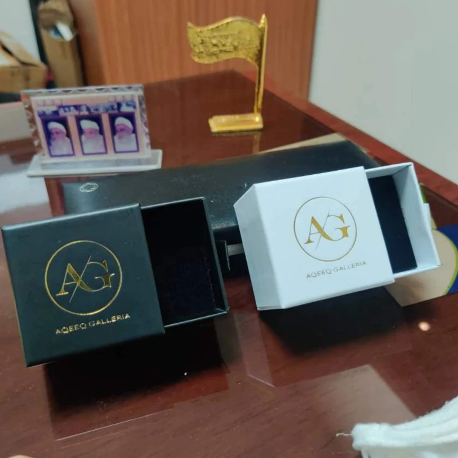 

20 шт. коробка для упаковки ювелирных изделий и набор мешочек, коробки и мешочки для ювелирных изделий на заказ с логотипом оптом