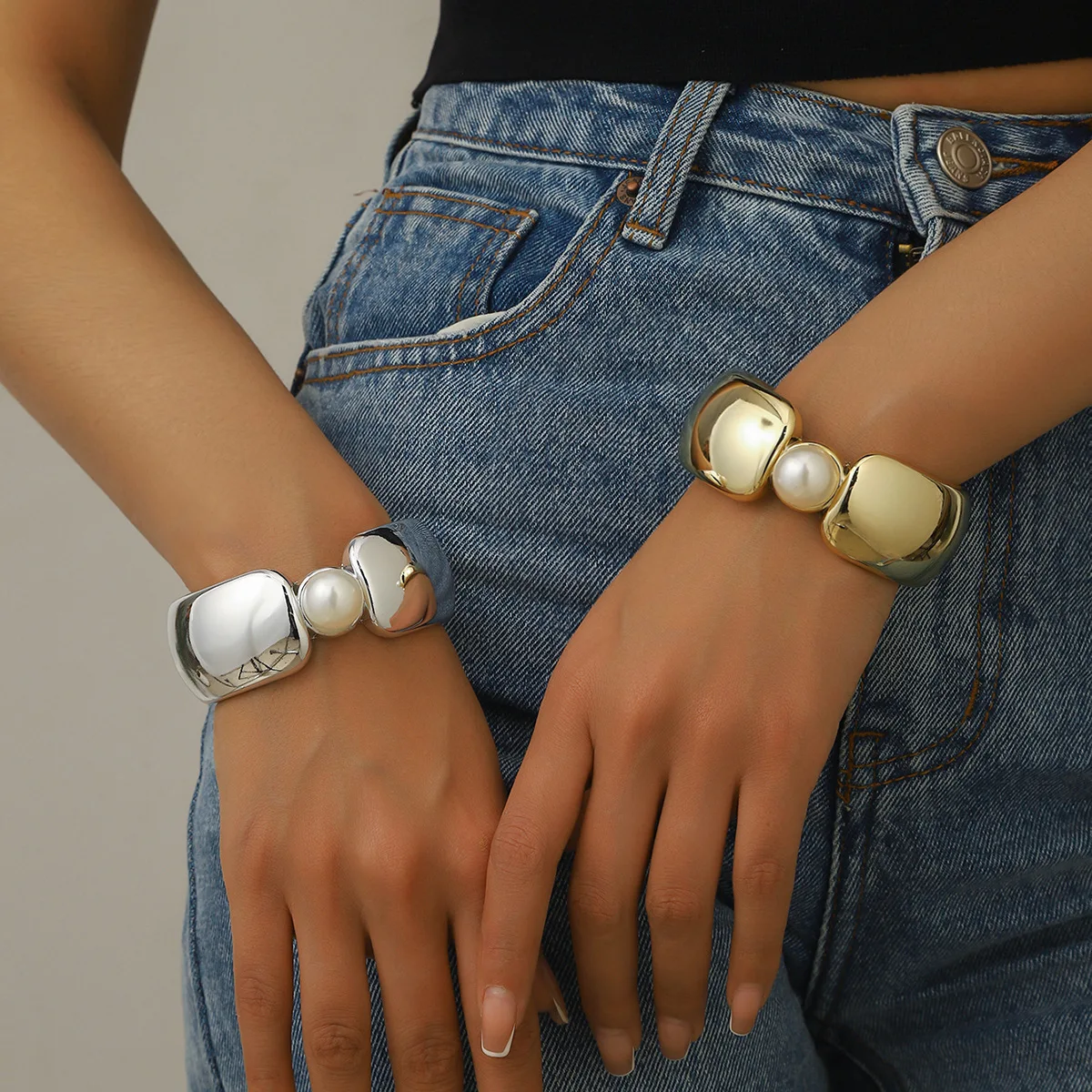 Cold Wind Bracelet Women's Personality Wide Edition Fashion Bracelet Popular Jewelry Trendy Cool Jewelry