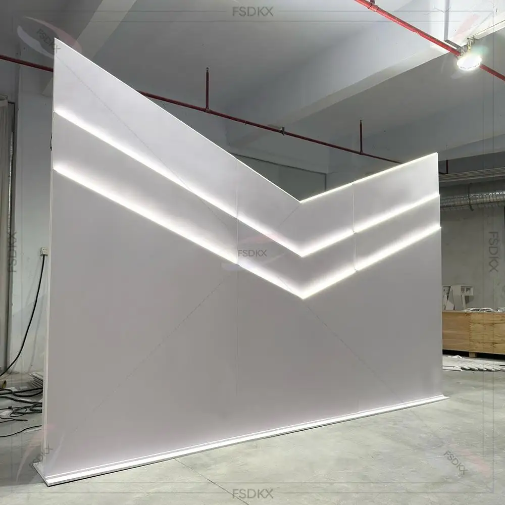 

Factory Direct Luxury Wedding PVC Acrylic White Corrugated Wedding Backdrop with LED Lights for Wedding Event