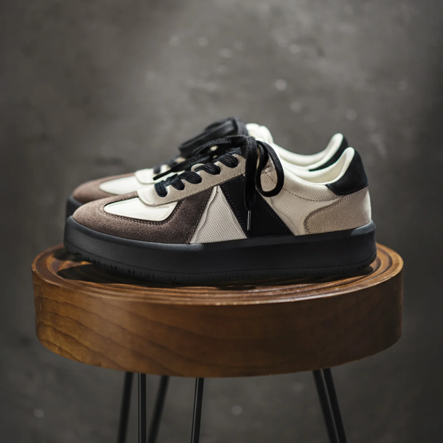 Maden الرجال الرجعية أحذية تدريب الجيش الألماني مكتنزة وحيد أحذية رياضية الدانتيل يصل منخفضة أعلى أحذية رياضية غير رسمية لخريف شتاء