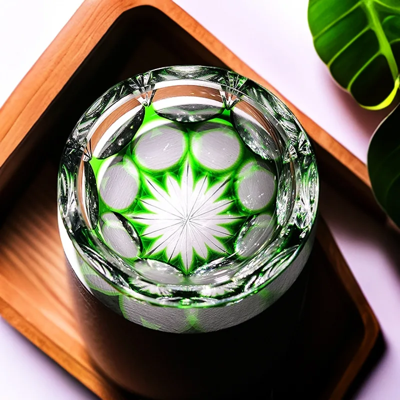 Jade green crystal glass, small wine glass, hand-carved tea tasting cup, Japanese sake cup, spirit cup
