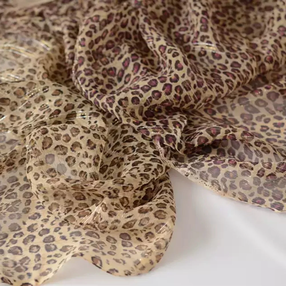 2 Colors Leopard Print Gold Silver Metallic Yarn Silk Crinkle Chiffon Fabric for Wife Lady Saree Hijab Scarf Dress Blouse Cloth
