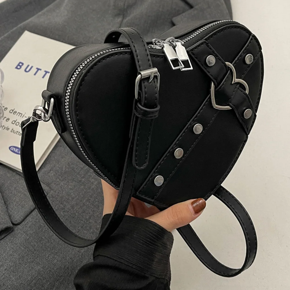 Heart Crossbody Bag for Women Rivet Messenger Shoulder Bags Adjustable Strap Chic Handbag New Year Ideas Gift Y2K Bag for Girls