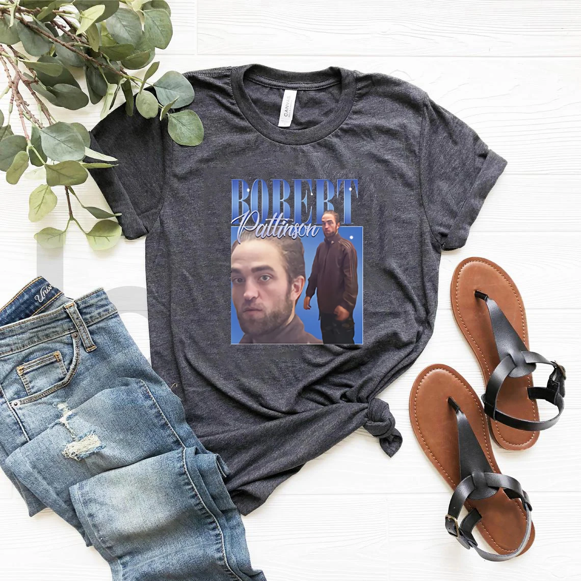 2025 Robert Pattinson Standing Meme T-shirt Edward Cullen Shirt Vintage Women Men Tees Unisex Short Sleeve Novelty T-Shirt Tops