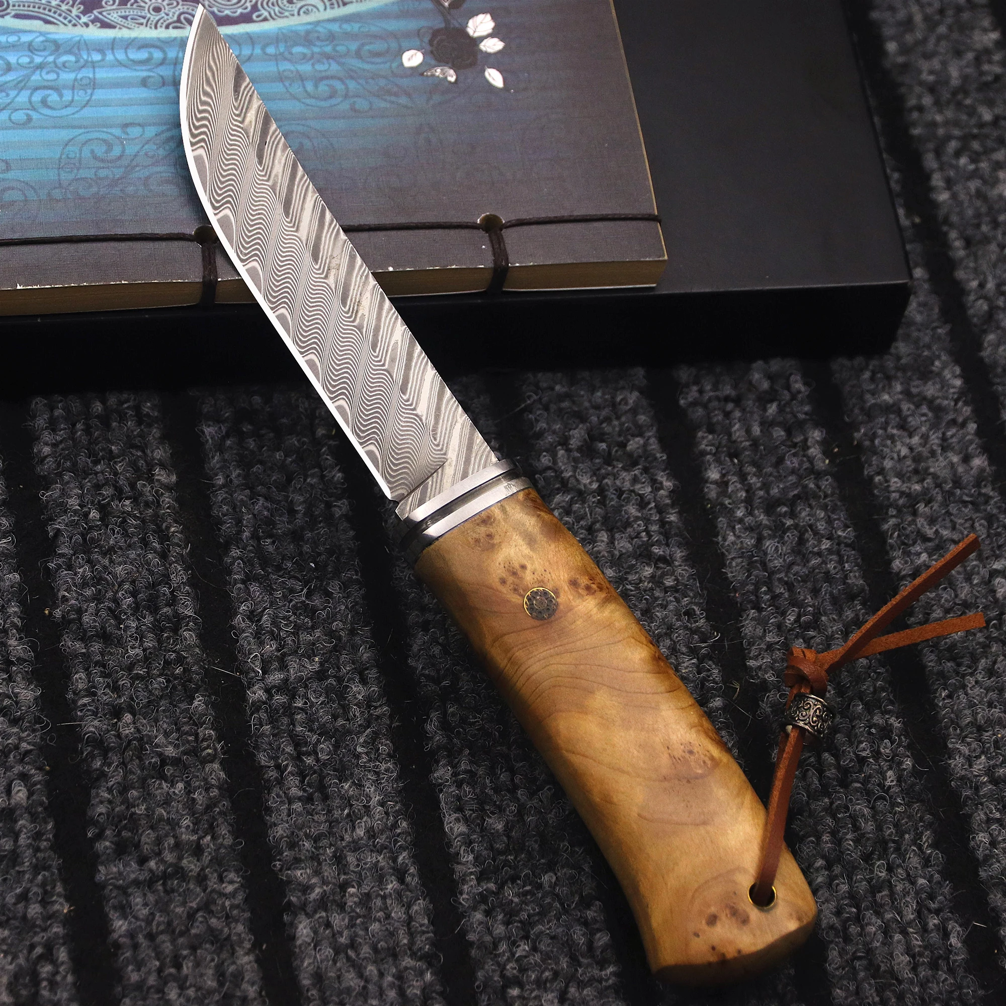Swedish Damascus Steel hunting straight knife, Hidden wood outdoor survival hunting knife, EDC tool knife, collection gift knife