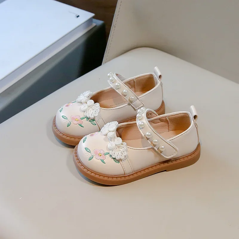 Girls Leather Shoes 2024 Spring Autumn Baby Girl Shoes 1 To 2 Years Chinese Style Embroidered Soft Sole Anti Slip Princess Shoes