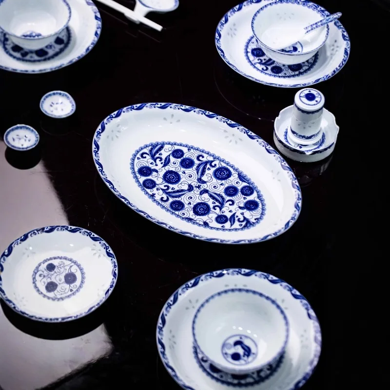 porcelain tableware new Chinese blue and white exquisite bowl and chopstick set household gift plate bowl housewarming