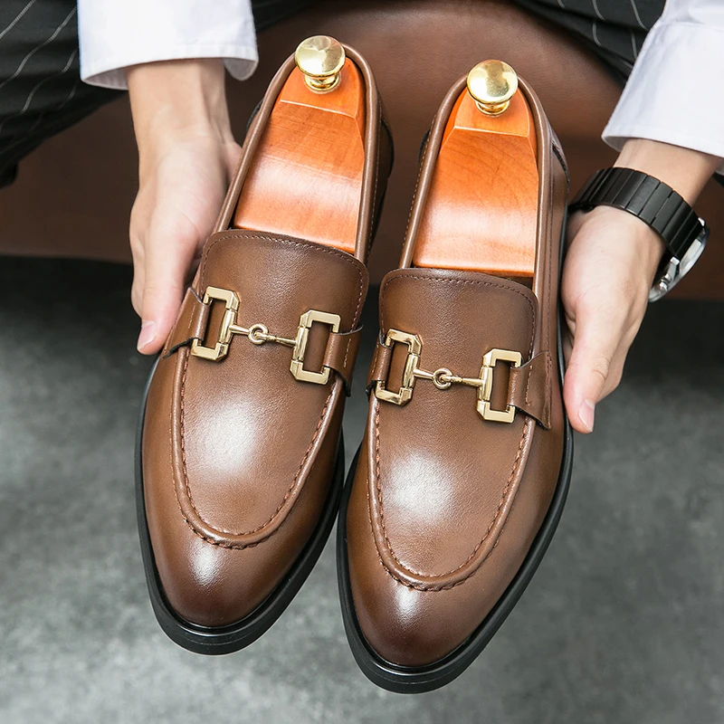 European Station New Men Casual Fashion Metal Buckle Lefu Leather Shoes Size 38-46 Men Style