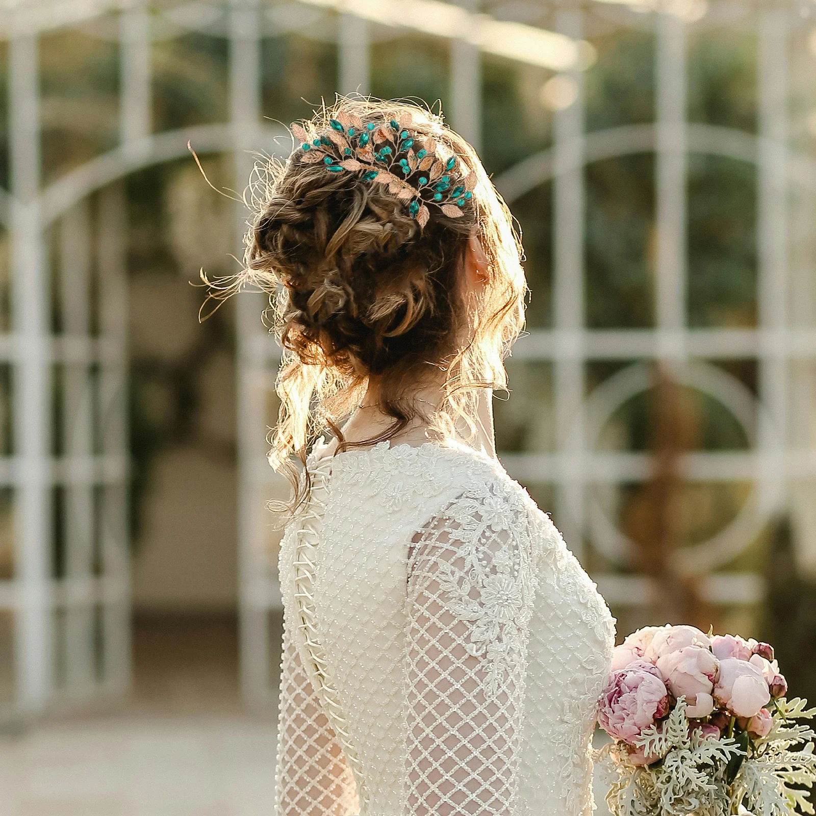 

4Pcs Chinese Bridal Hairpin Comb Set Wedding Hair Accessories Vintage Flower Rhinestone Clips Elegant Hair Jewelry