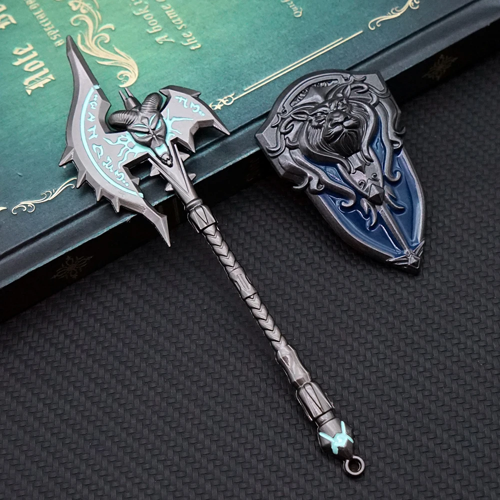 22cm Shadowmourne Axe Keychain Frostmourne Arthas Sword with Shield Keyring for Men Game Peripherals Key Ring Pendant llaveros