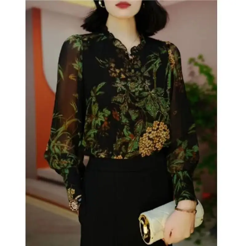 Fashion 2024 Temperament New Crepe De Chine Retro Shirt Western Style Loose Slimming Top Printed Bottoming Shirt